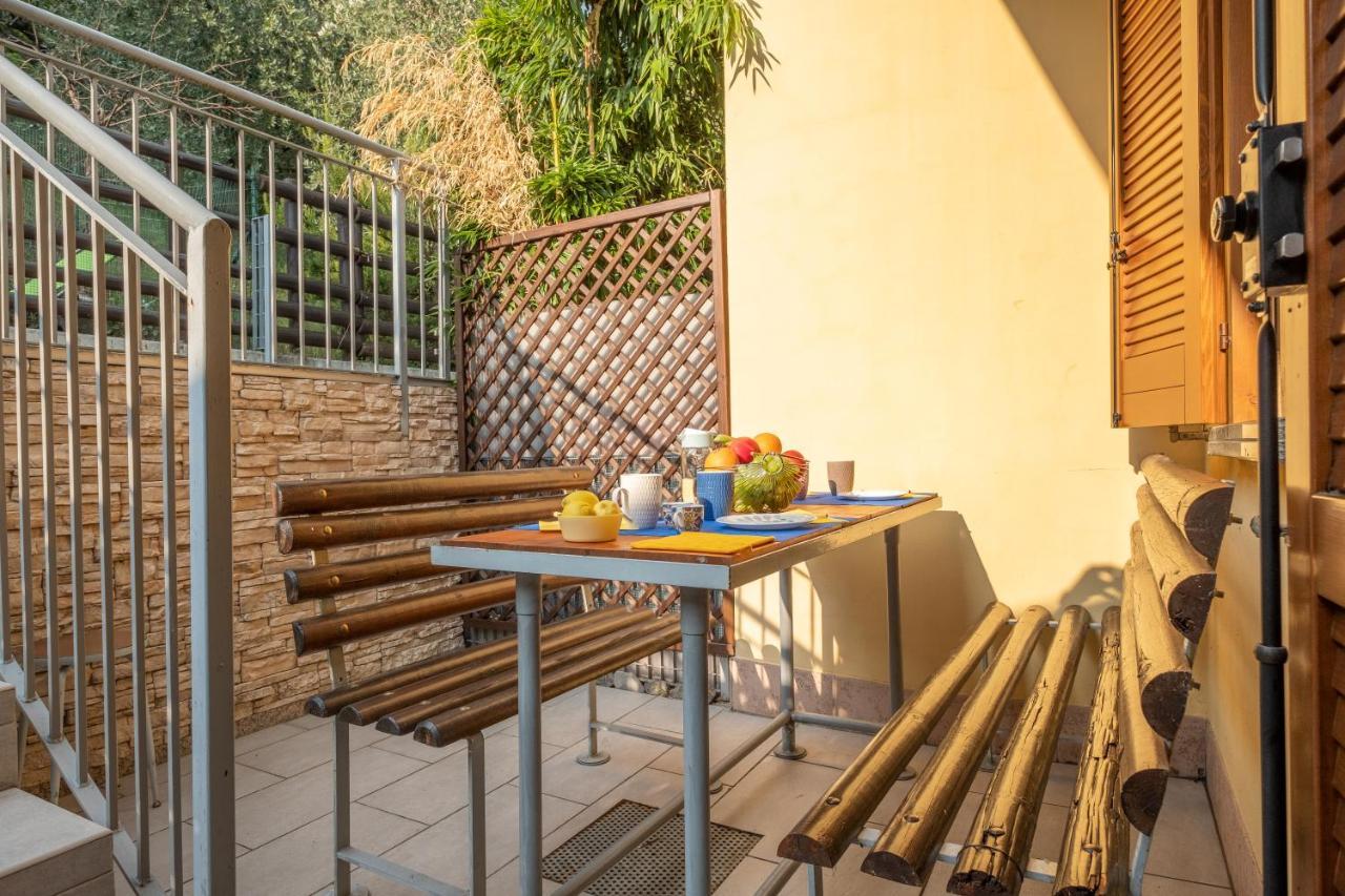 ריבה די סולטו Happy Guest Apartments - Lake Panorama & Pool מראה חיצוני תמונה